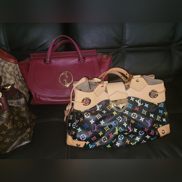 SELLING SEPARATELY OR BUNDLE! FREE POSHMARK AUTHENTICATION $500UP LV & GUCCI - Picture 5 of 10
